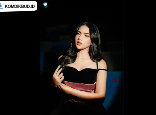 Panas, Davina Karamoy Diserang Isu Perselingkuhan Dengan Eks Menteri