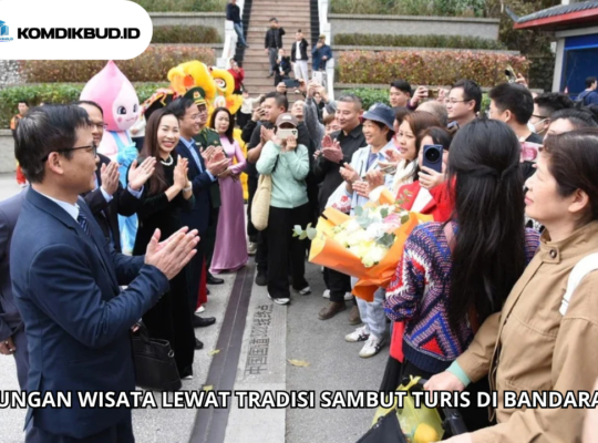 Kunjungan Wisata Lewat Tradisi Sambut Turis di Bandara