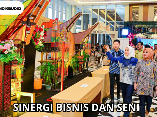 Sinergi Bisnis dan Seni